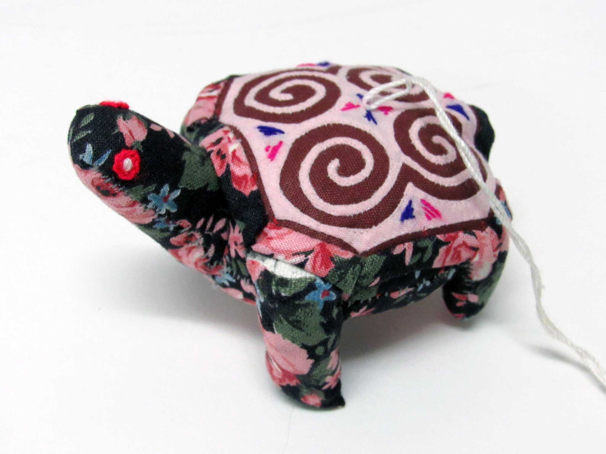 Turtle ornament made by Made by Lee Vang, 1993